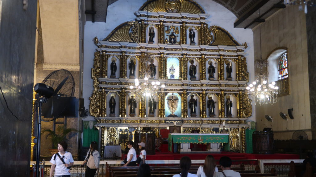 basilica del santo niño in cebu city is one of the best places to visit in cebu
