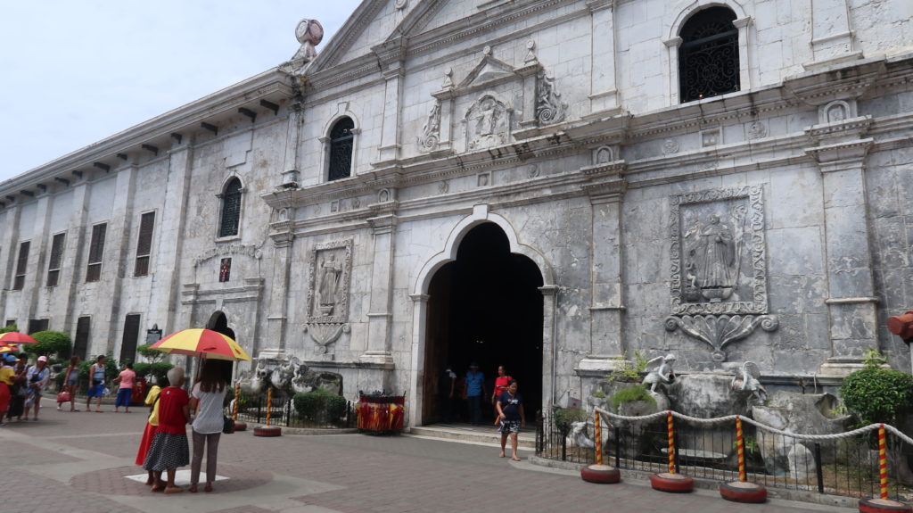 basilica del santo ninio is one of the best places to visit in cebu